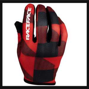 Спортни ръкавици